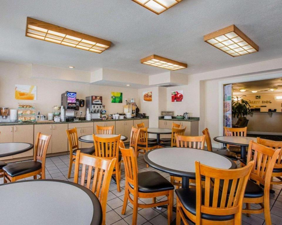 Quality Inn Redding Near I-5 Exterior foto